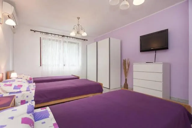 Apartment Helena Pula